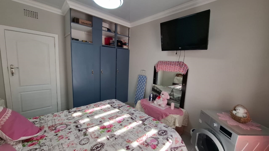 3 Bedroom Property for Sale in Elandia North West